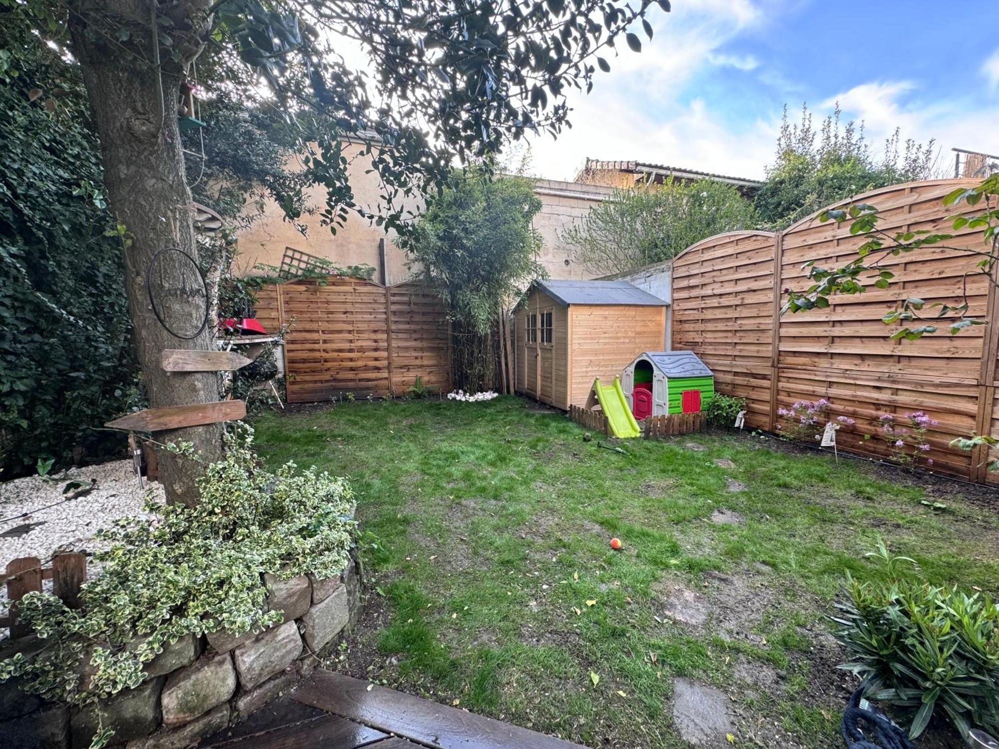 Apartment Welcome A 5 Min De Paris En Rer