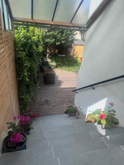 Welcome A 5 Min De Paris En Rer Apartment